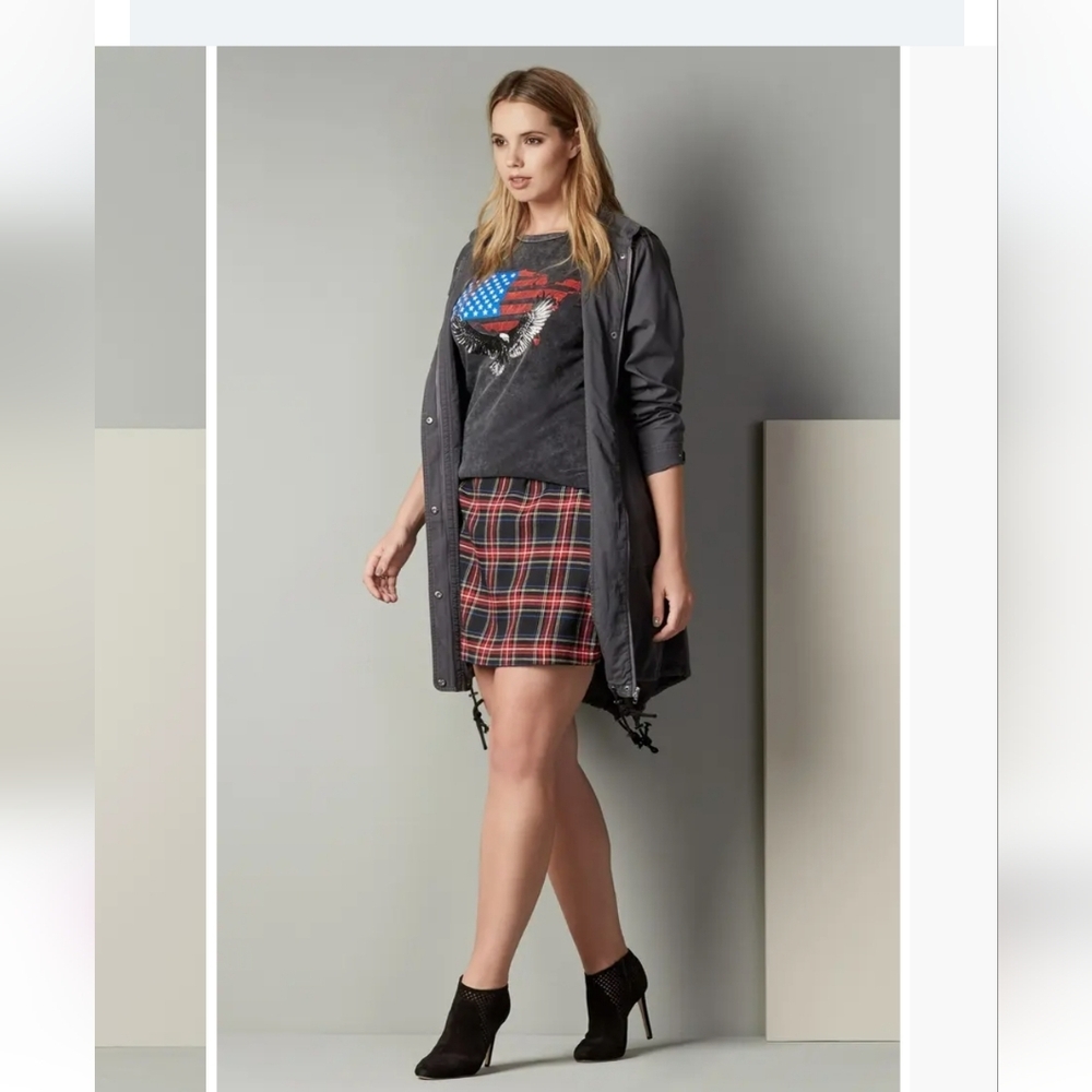 NWT City Chic 90's girl Mini Skirt sz S (16) plus size